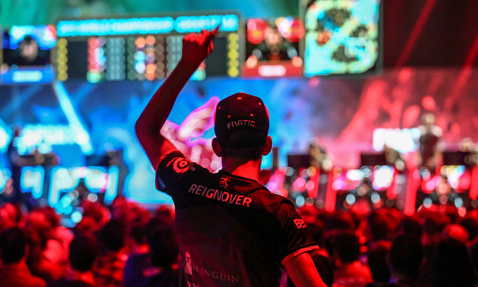 LPL夏季赛IG战队世界赛积分告急，团队协作与战术单一成晋级瓶颈-星空电竞